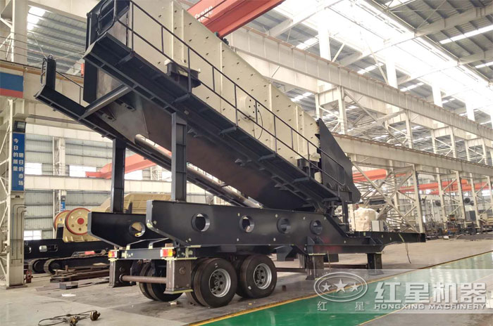 可移動振動篩沙機，半掛車車頭牽引隨時隨地流動作業(yè)